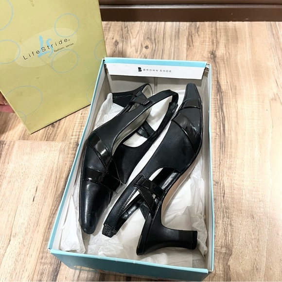 Life Stride Narrow Saturn Black Victory Heels - Picture 6 of 7